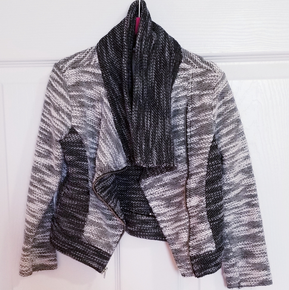 😃Fun Cherokee Heather gray jacket😃